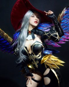 alice-cosplay-by-larissarochefort
