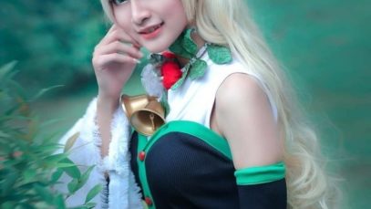 odette-xmas-cosplay