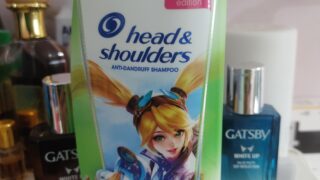 layla-shampoo-bottle